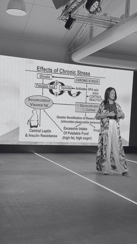 Charla sobre envejecimiento saludable y estrés. Colaboración con MICROCAYA